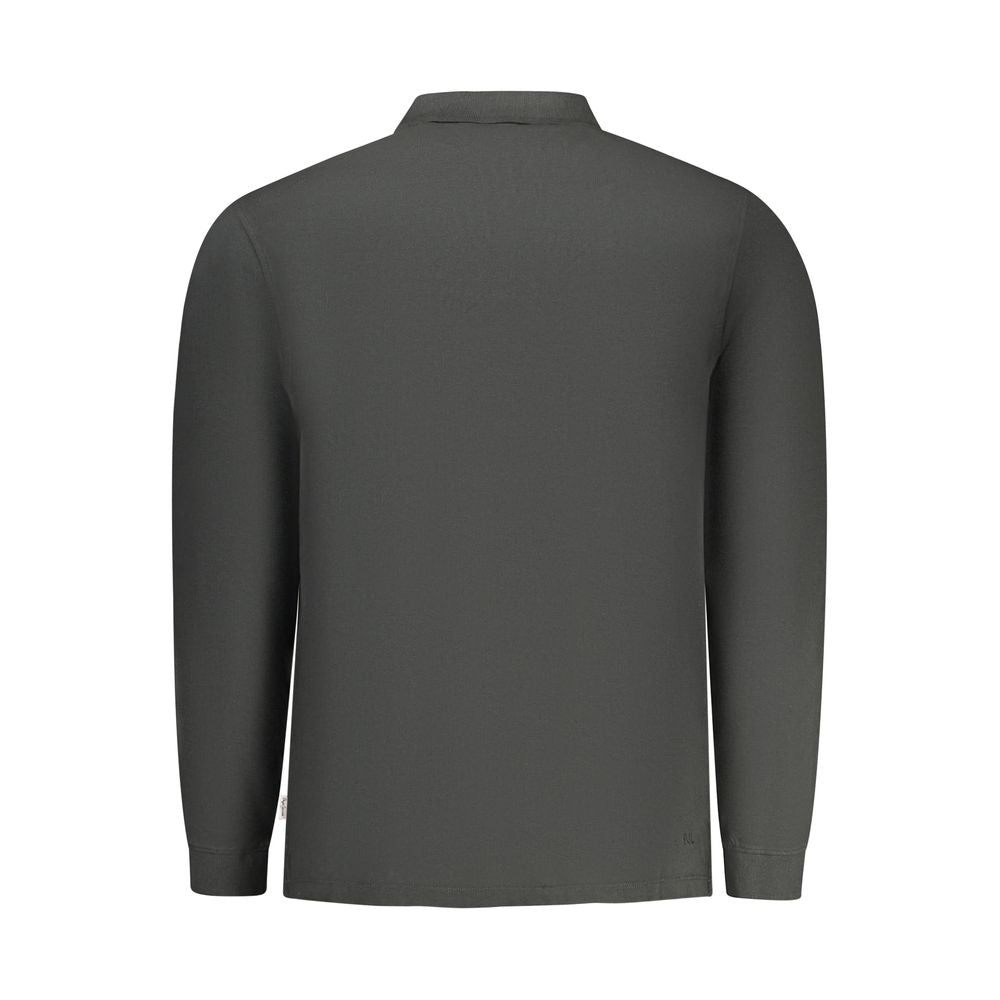 Polo Shirt by Pepe Jeans for men in cotton black showcases a sharp silhouette, detailed with a refined and sharp for a sophisticated finish.