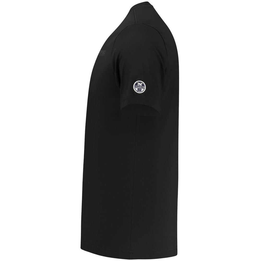 T-Shirt by North Sails for men in cotton black & print showcases a dramatic silhouette, elegantly detailed with a dramatic crew neckline and for a truly dramatic finish.