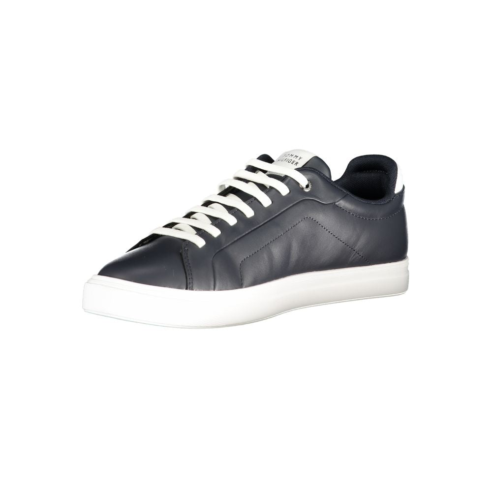 Sneakers by Tommy Hilfiger for men in polyester polyurethane leather blue & white presents a sumptuous silhouette as Crisp Men's Low-Top Polyester Polyurethane Leather Sneakers, expertly defined by a sumptuous low-top style for a sumptuous, high-fashion look.