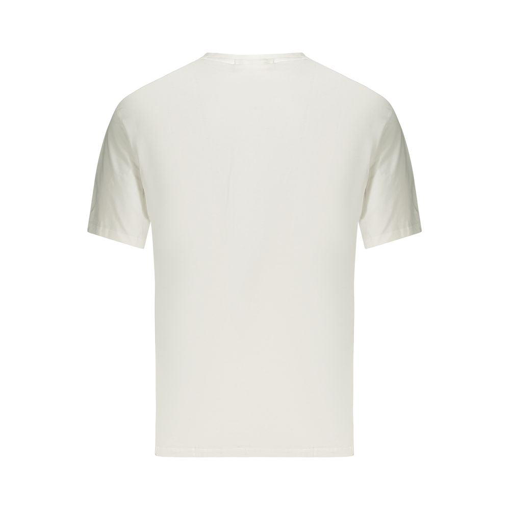 T-Shirt by Calvin Klein for men in cotton white features an edgy silhouette, meticulously detailed with a sophisticated and for a truly edgy finish.
