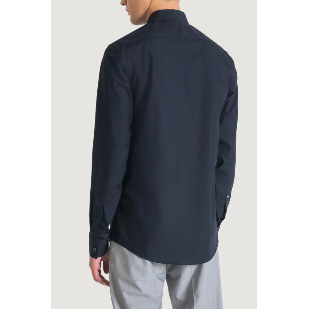 Dress Shirt by Antony Morato for men in denim cotton blue features an architectural silhouette with a refined and elegant for a architectural look.