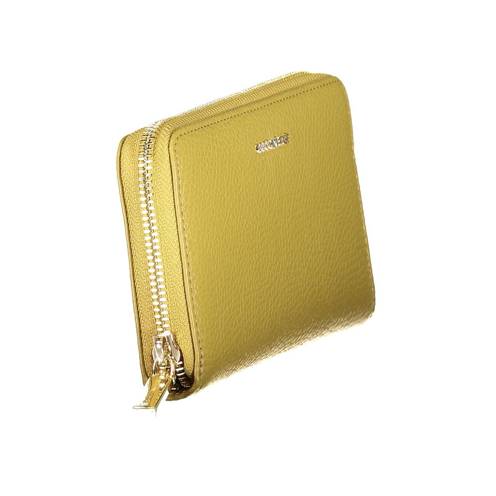 Wallet by Coccinelle for women in leather green features a streamlined silhouette, showcasing the streamlined Leather Wallet design with sophisticated for a premium look.