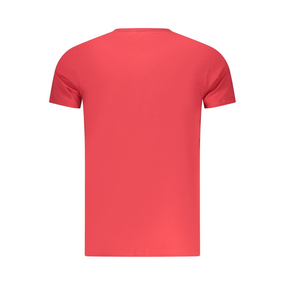 T-Shirt by Pepe Jeans for men in cotton red & print showcases a chic silhouette, artfully detailed with a chic crew neckline and for a chic finish.