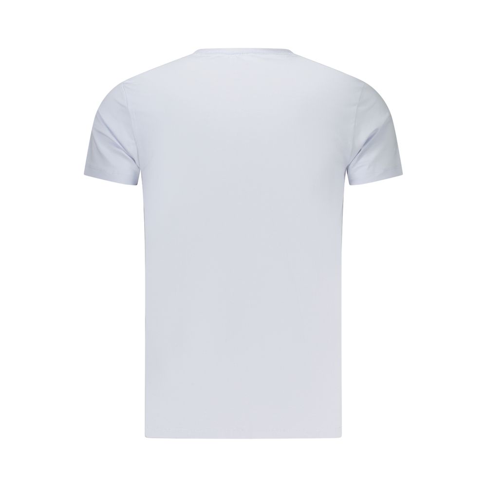 T-Shirt by Pepe Jeans for men in cotton blue & print features an on trend silhouette, perfectly showcasing a on trend and for an elevated aesthetic.