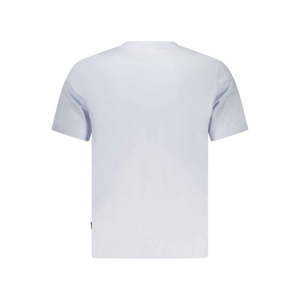 T-Shirt by Pepe Jeans for men in cotton blue features an edgy silhouette, meticulously detailed with a sophisticated and crew neckline for a truly edgy finish.