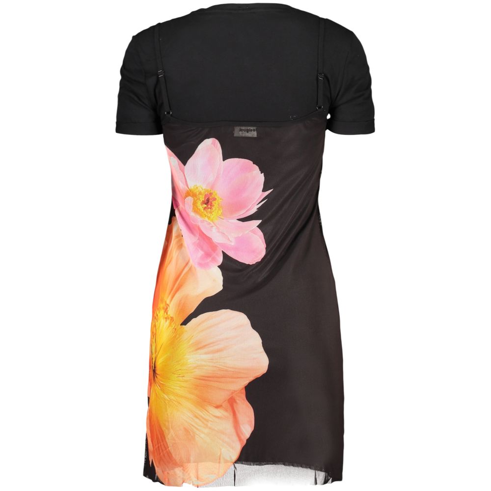 Dress by Desigual for women in cotton black & patterned features an magnificent silhouette, artfully detailed with a magnificent and that flows into an magnificent short.