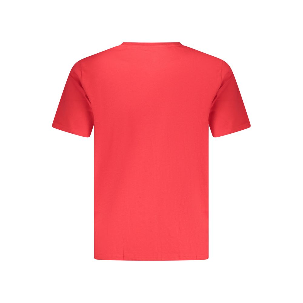 Activewear T-Shirt by Converse for men in cotton red features an ergonomic design with , highlighting a ergonomic length and ergonomic for a high-performance look.