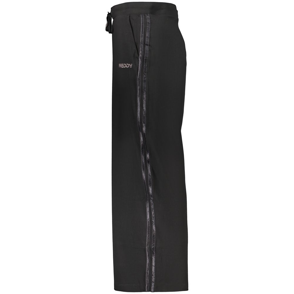 Joggers by Freddy for women in cotton black presents a refined pantology silhouette, artfully defined by a refined pantology athletic & capri, capri, and a sophisticated .