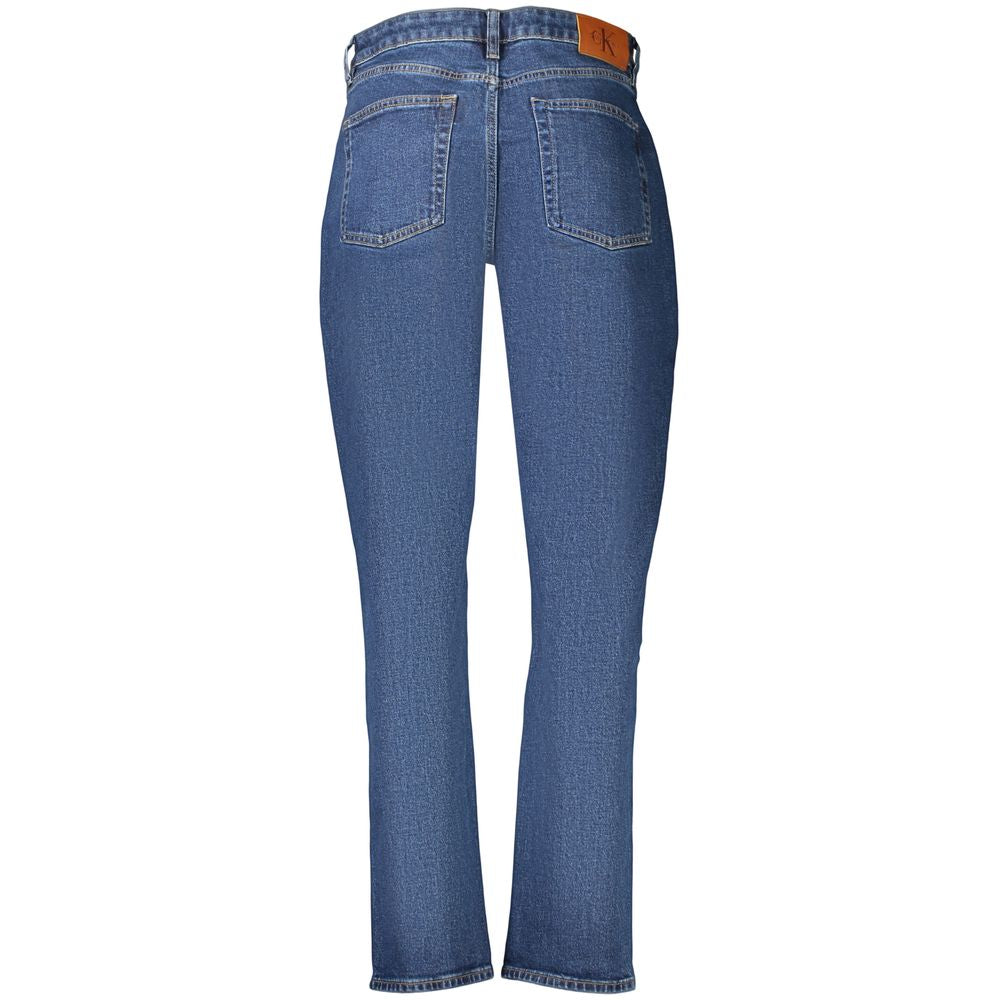 Jeans by Calvin Klein for women in stretch denim cotton blue features an refined tailoring silhouette, showcasing a premium straight-leg with a and long cut for a refined tailoring look.