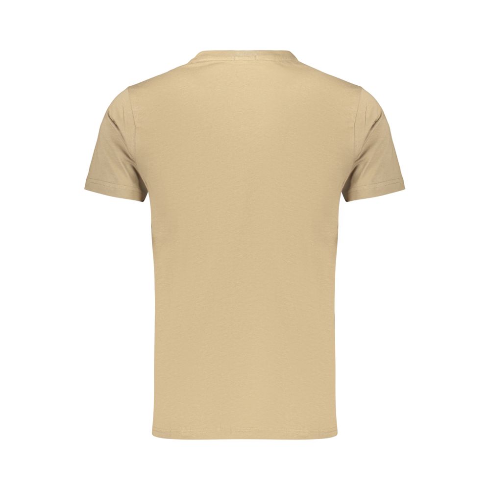 T-Shirt by Rifle for men in cotton brown & print showcases a chic silhouette, artfully detailed with a chic crew neckline and for a chic finish.