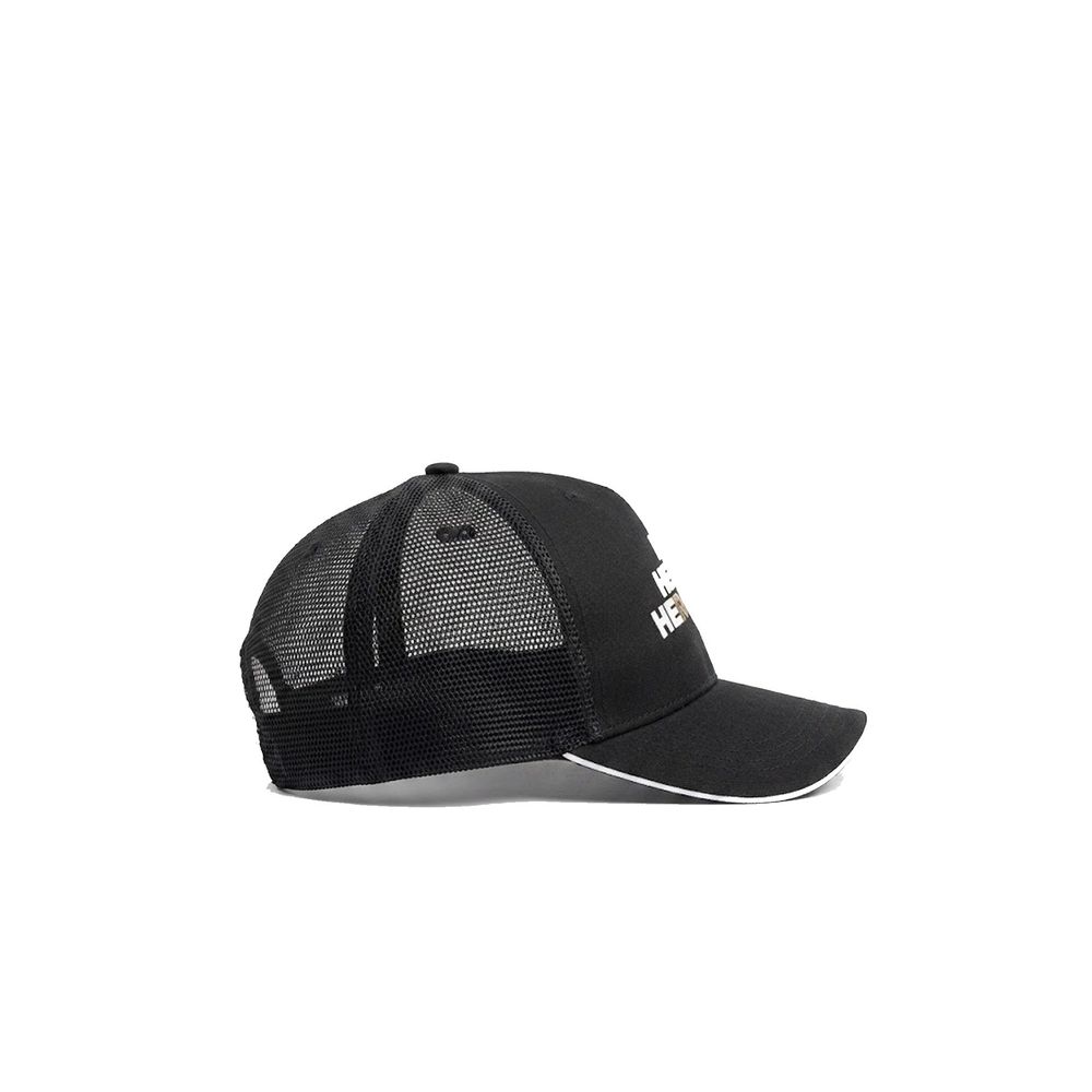 Baseball Cap by Herno for men in cotton black features a distinguished silhouette, artfully capturing the essence of the distinguished Cotton Baseball Cap design with a sophisticated style.