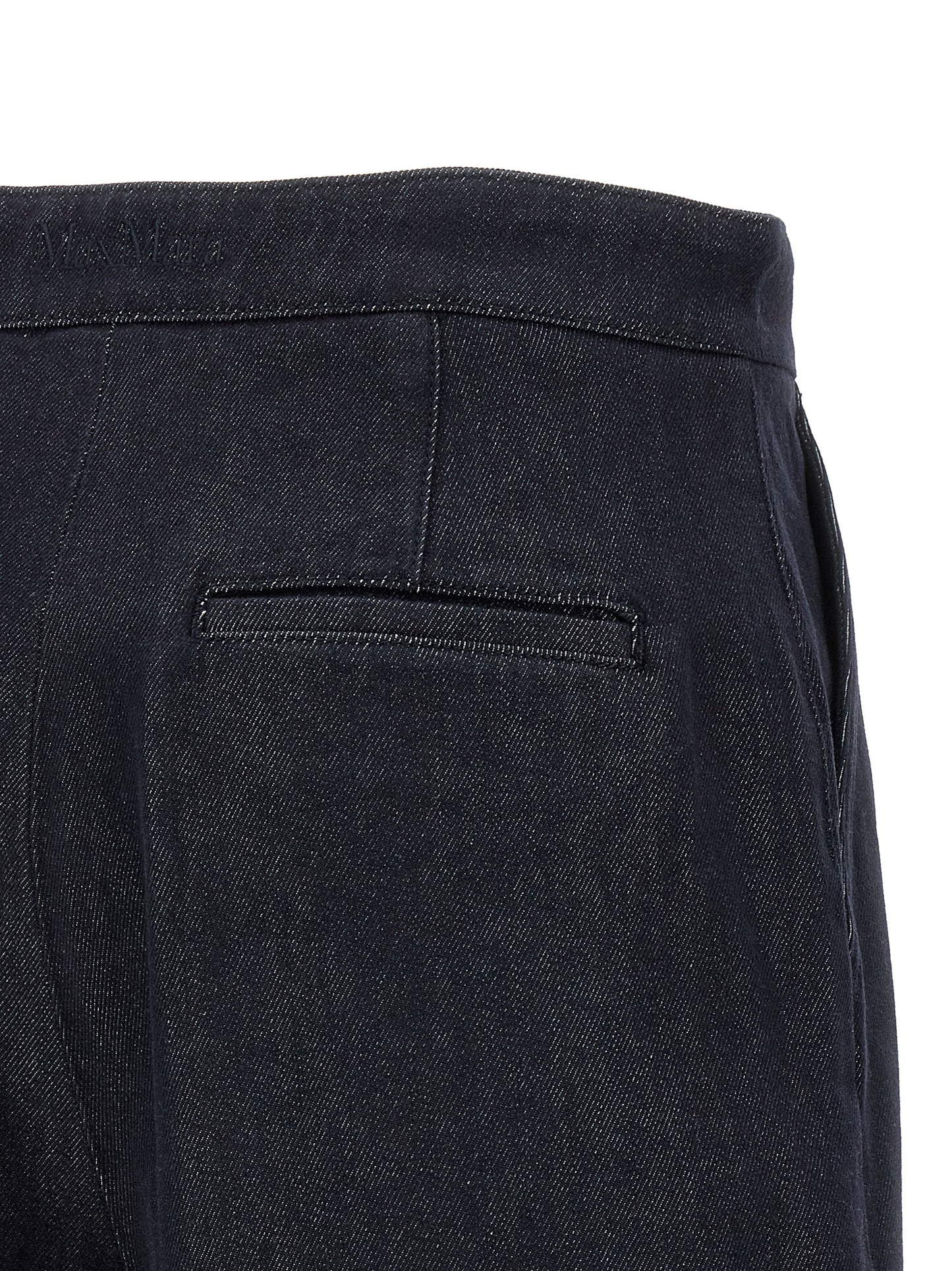 Denim Shorts by Max Mara for women in denim cotton blue features an effortlessly on trend silhouette, showcasing a effortlessly on trend and short cut with a comfortable high rise for a refined look.