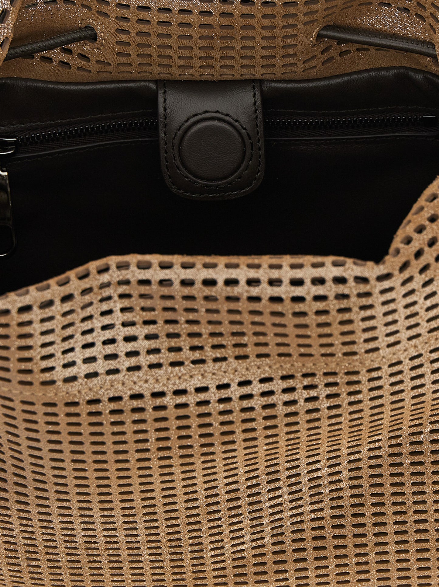 Brunello Cucinelli Mellow Monile Calfskin Leather Quilted Bucket Handbag - Brown