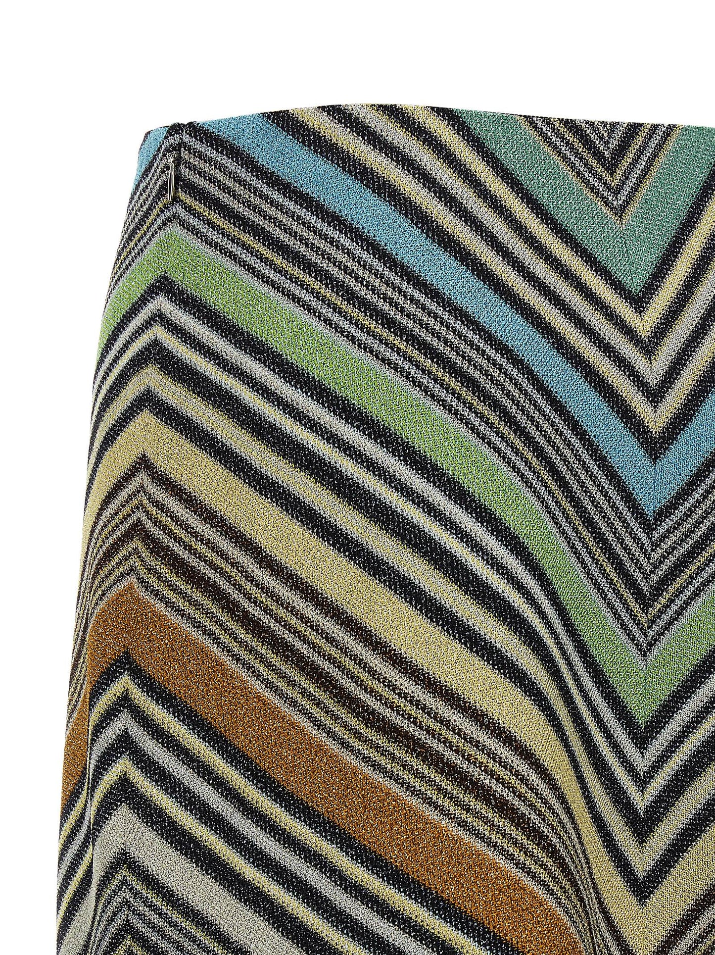 Skirt by Missoni for women in viscose multicolor & patterned showcases a sultry silhouette, elegantly defined by its mini long and the sophisticated sultry design of the Women's Flared Viscose Mini Long Skirt.