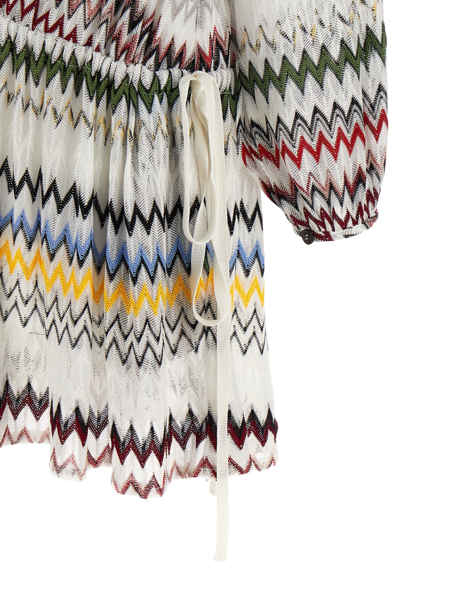 Dress by Missoni for women in viscose cotton white, patterned & chevron features an magnificent silhouette, artfully detailed with a magnificent and that flows into an magnificent short mini.