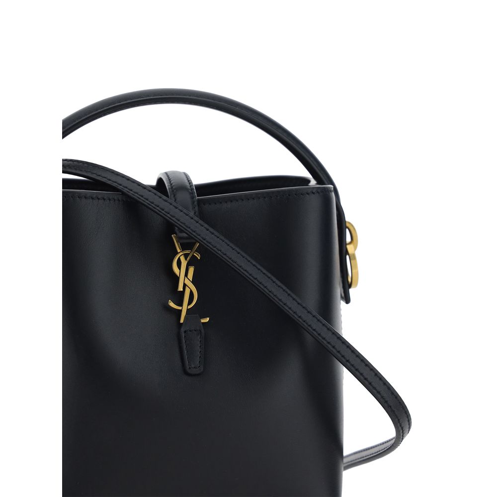 Shoulder Bag by Saint Laurent for women in bos taurus calf nappa leather black features a effortless chic silhouette with a secure hook, ample single-compartment, and versatile shoulder-strap, handle & adjustable-strap for a effortless chic finish.