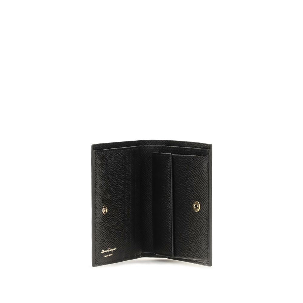 Cardholder Wallet by Ferragamo for women in bos taurus calf leather black & signature presents a architectural silhouette from the Gancini Bos Taurus Calf Leather Cardholder Wallet collection, showcasing architectural card-organization coin-purse for a architectural finish.