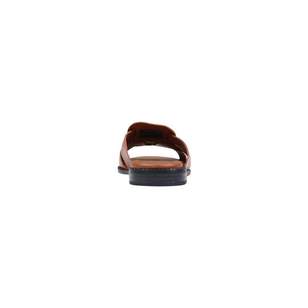 Flat Sandals by Tommy Hilfiger for women in leather and brown & signature presents a captivating silhouette, showcasing the signature style of the Women's Leather Flat Sandals with a captivating flat and captivating .