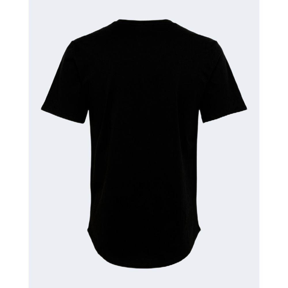 T-Shirt by Only & Sons for men in cotton black features a plush silhouette, showcasing a sophisticated and for a truly plush finish.