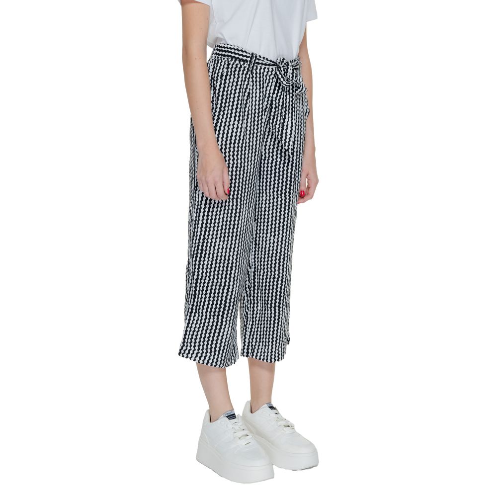 Only Women's Relaxed-Fit Wide Cropped Lightweight Viscose Jeans - Black White