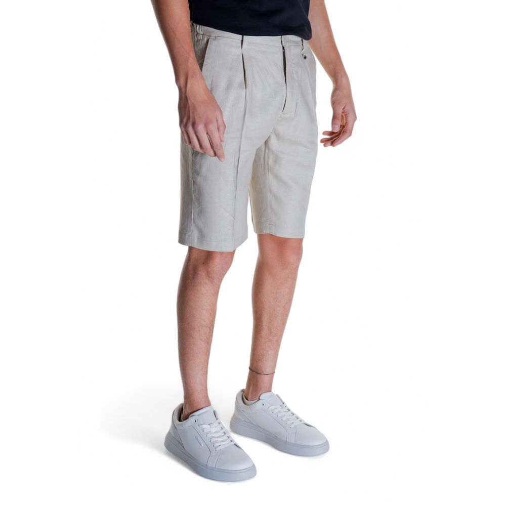 Bermuda Shorts by Antony Morato for men in linen & viscose beige presents a sleek silhouette, featuring a sleek relaxed-fit with a refined short and a sophisticated .