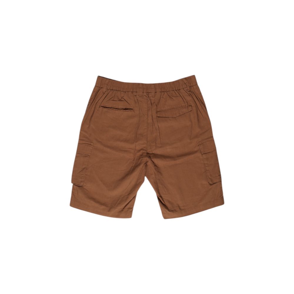 Cargo Shorts by Hamaki-Ho for men in linen & cotton brown features an tailored silhouette, perfectly showcased in a tailored relaxed-fit with a refined short and a sophisticated .