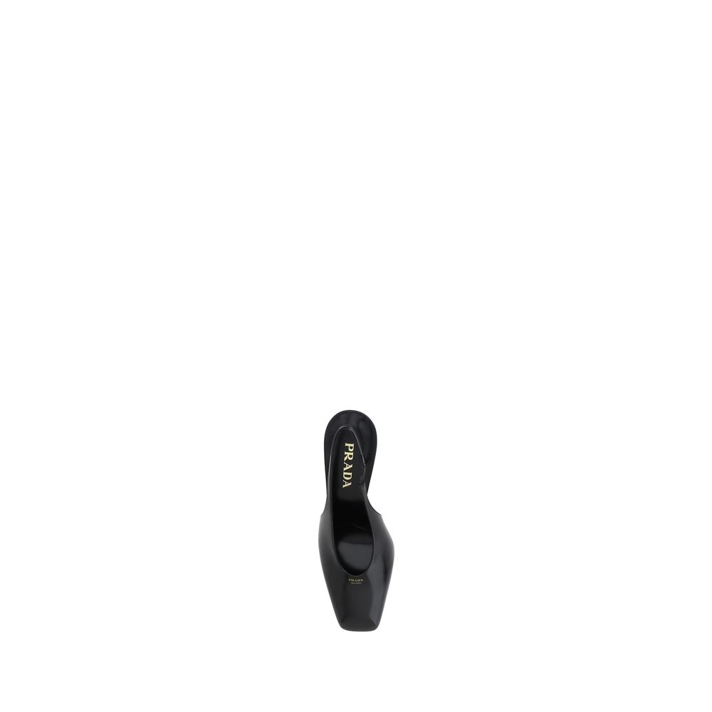 Slingback Pumps Heels by Prada for women in bos taurus calf leather black & monogram features a effortlessly chic Women's Bos Taurus Calf Leather Slingback Pumps Heels design with a sophisticated and elegant square toe style.