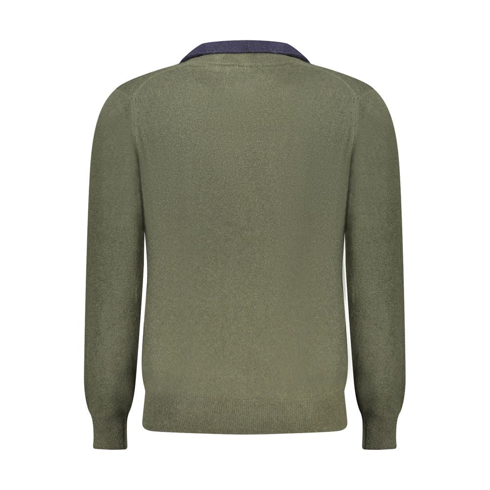 Sweatshirt by North Sails for men in cotton & lana wool blend blue & green features an exquisite silhouette, showcasing and details for a exquisite look.