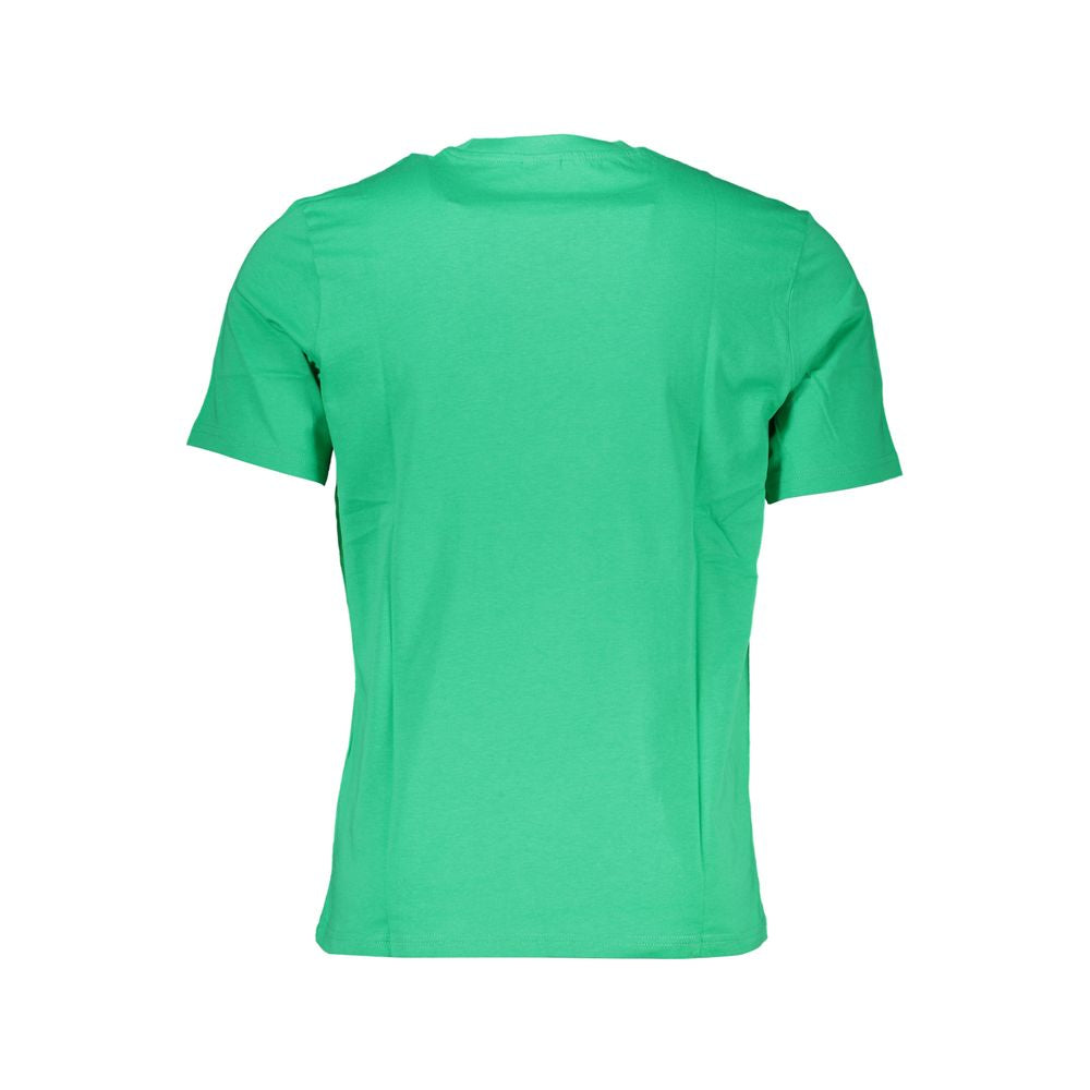 T-Shirt by North Sails for men in cotton green & print showcases a chic silhouette, artfully detailed with a chic crew neckline and for a chic finish.