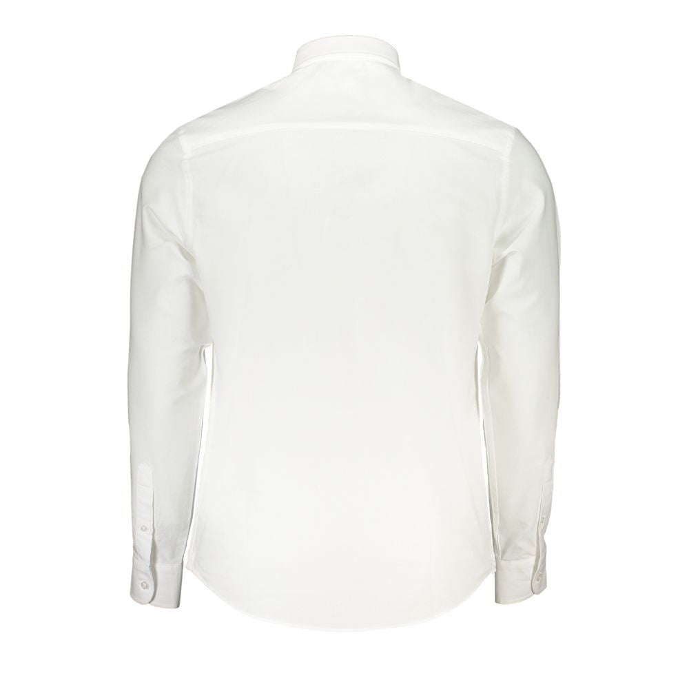 Dress Shirt by North Sails for men in organic cotton white features an architectural silhouette with a refined and elegant for a architectural look.