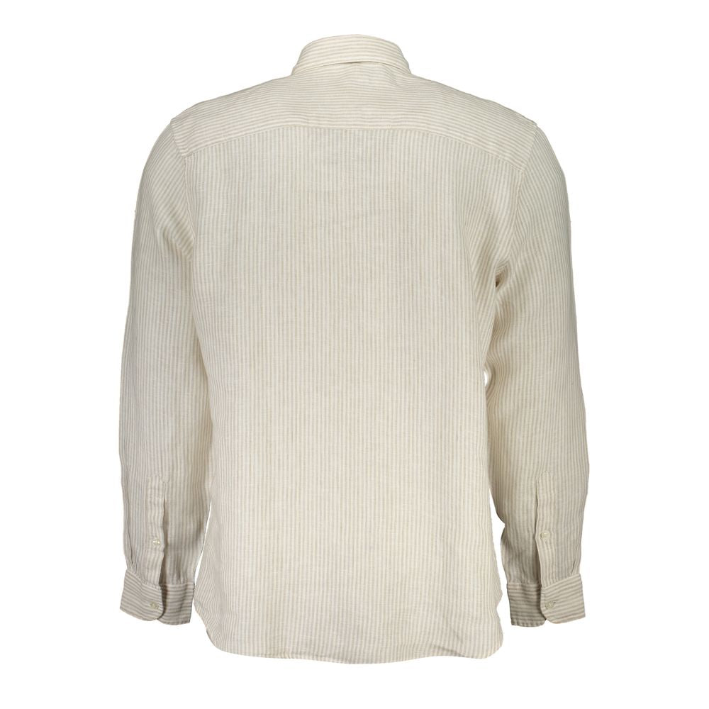 Shirt by North Sails for men in organic cotton & linen beige & striped showcases a sublime silhouette, artfully detailed with a sublime and for a sophisticated, sublime finish.