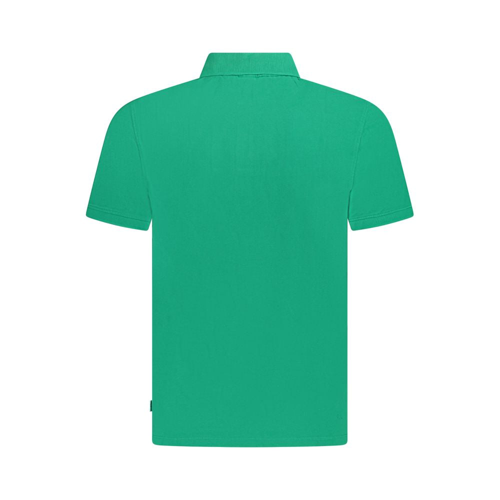 This Polo Shirt by Pepe Jeans for men in cotton green presents a flawless silhouette, showcasing flawless detailing and a refined for a truly flawless aesthetic.
