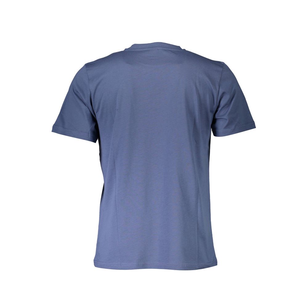 T-Shirt by North Sails for men in cotton blue & print features an edgy silhouette, meticulously detailed with a sophisticated and for a truly edgy finish.