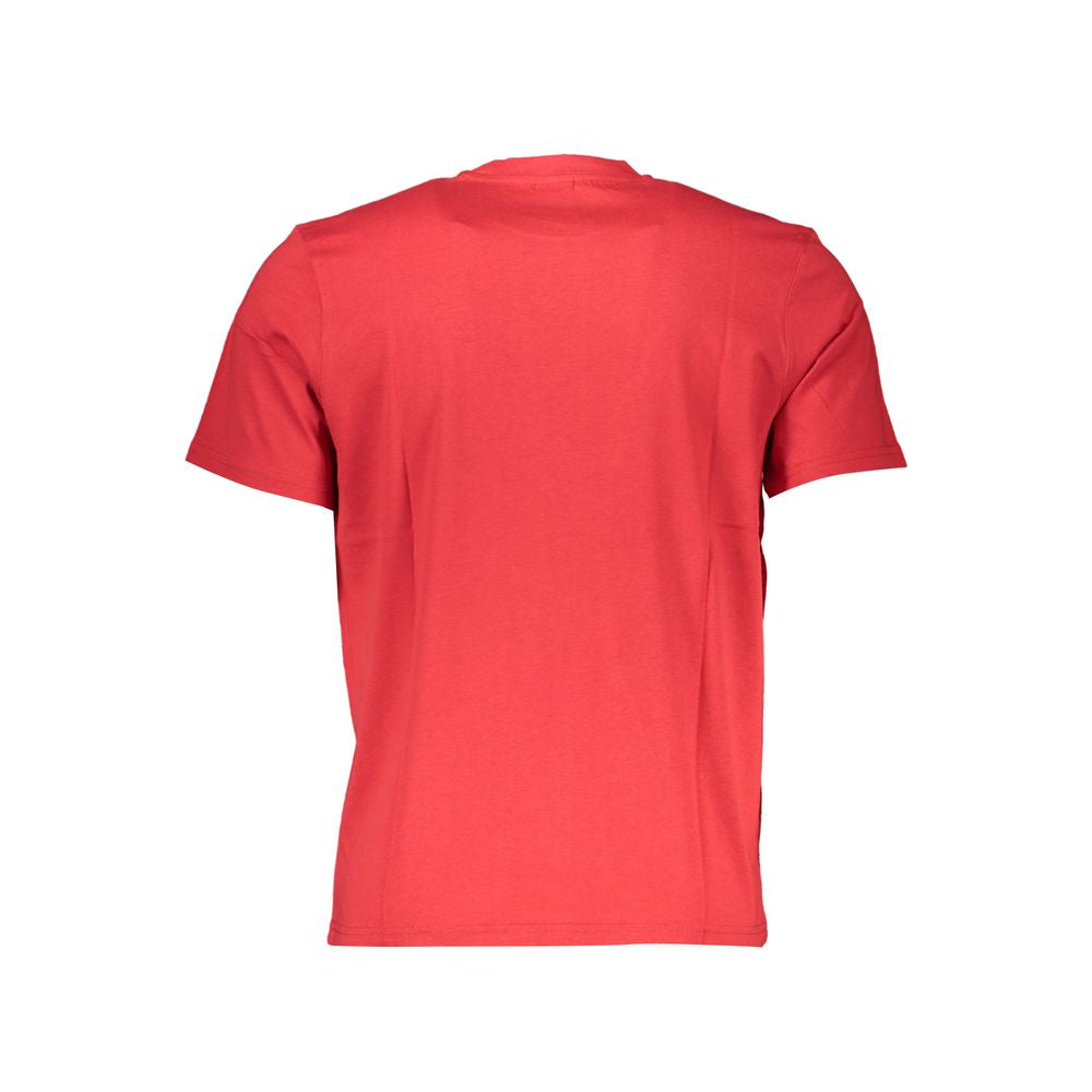T-Shirt by North Sails for men in cotton red & print features a plush silhouette, showcasing a sophisticated wrap crew neckline and for a truly plush finish.