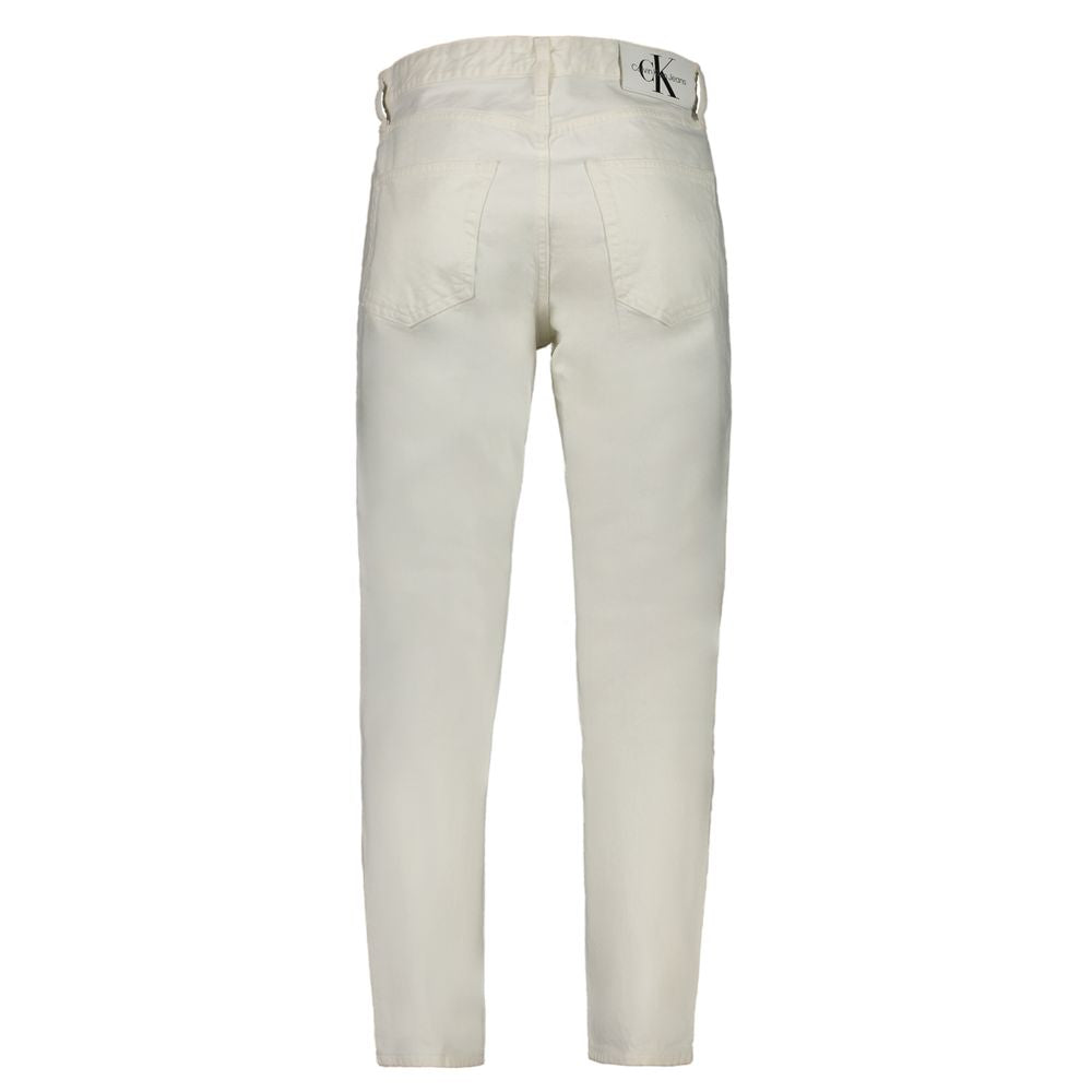 Jeans by Calvin Klein for men in denim cotton white presents a refined pantology silhouette, artfully defined by a refined pantology straight-leg, long, and a sophisticated .