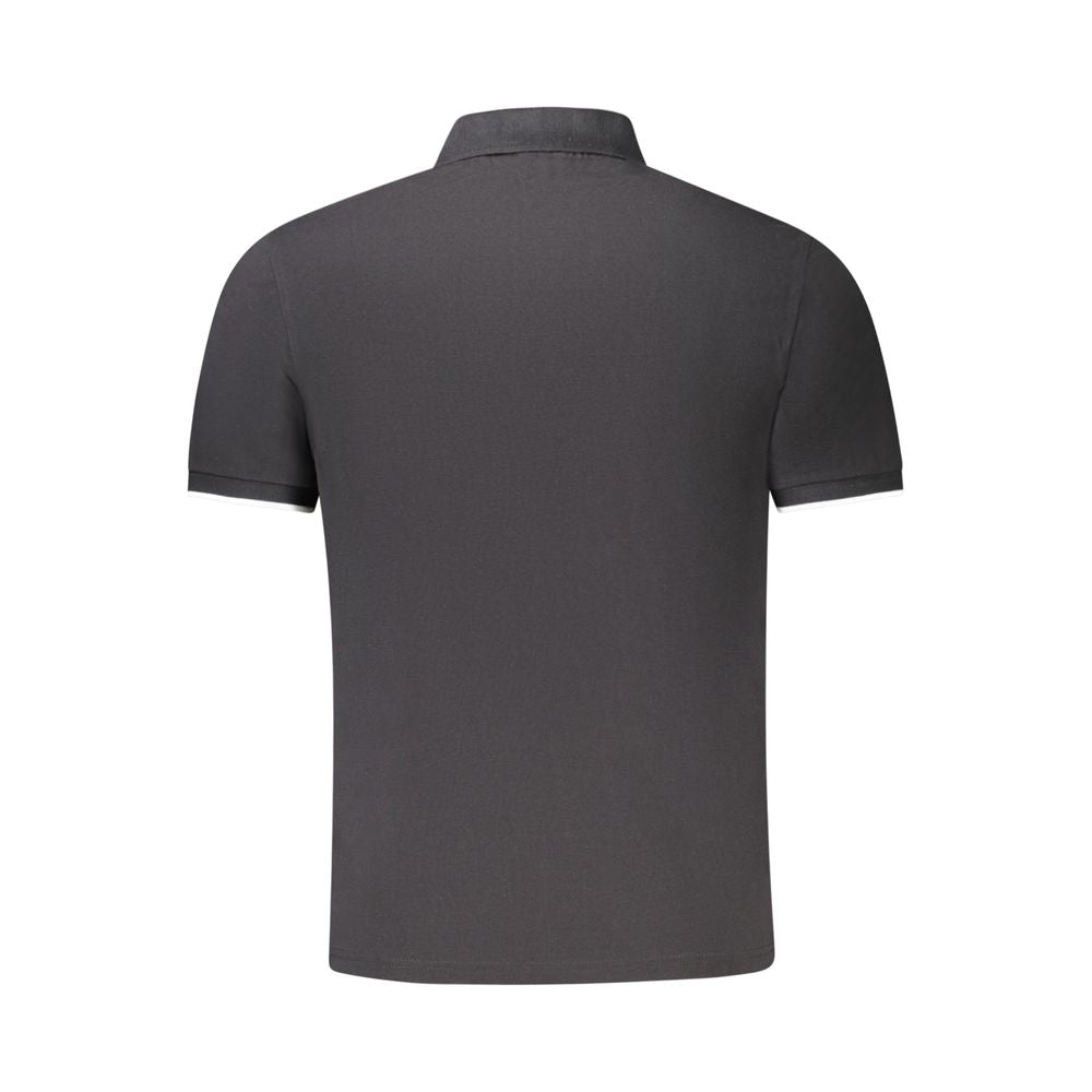Polo Shirt by North Sails for men in cotton black & print presents a crisp silhouette, artfully detailed with a crisp and crisp .