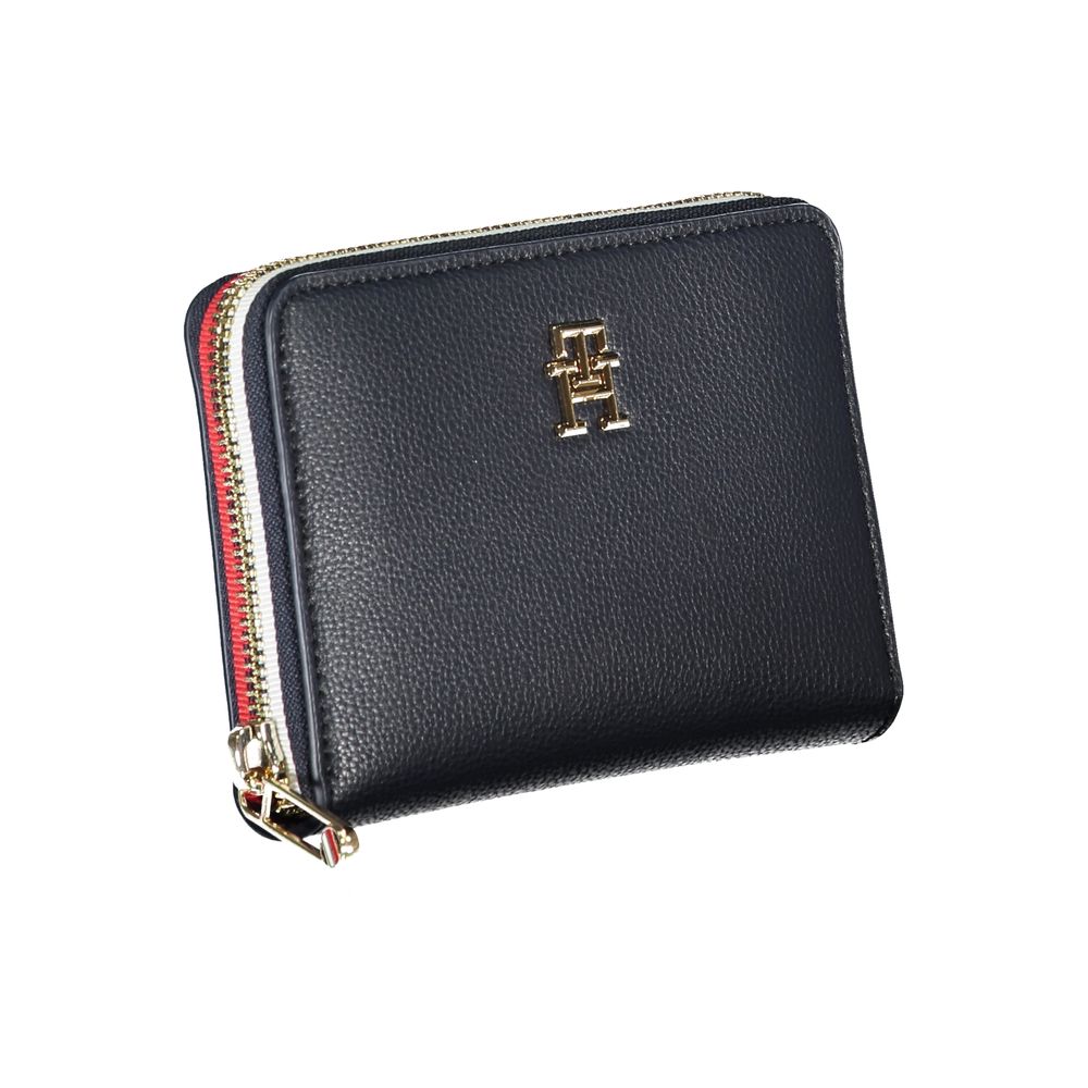 Wallet by Tommy Hilfiger for women in polyester & polyethylene blue & signature presents a refined silhouette, artfully capturing the essence of the Polyester & Polyethylene Wallet design with sophisticated eco-friendly for a refined look.
