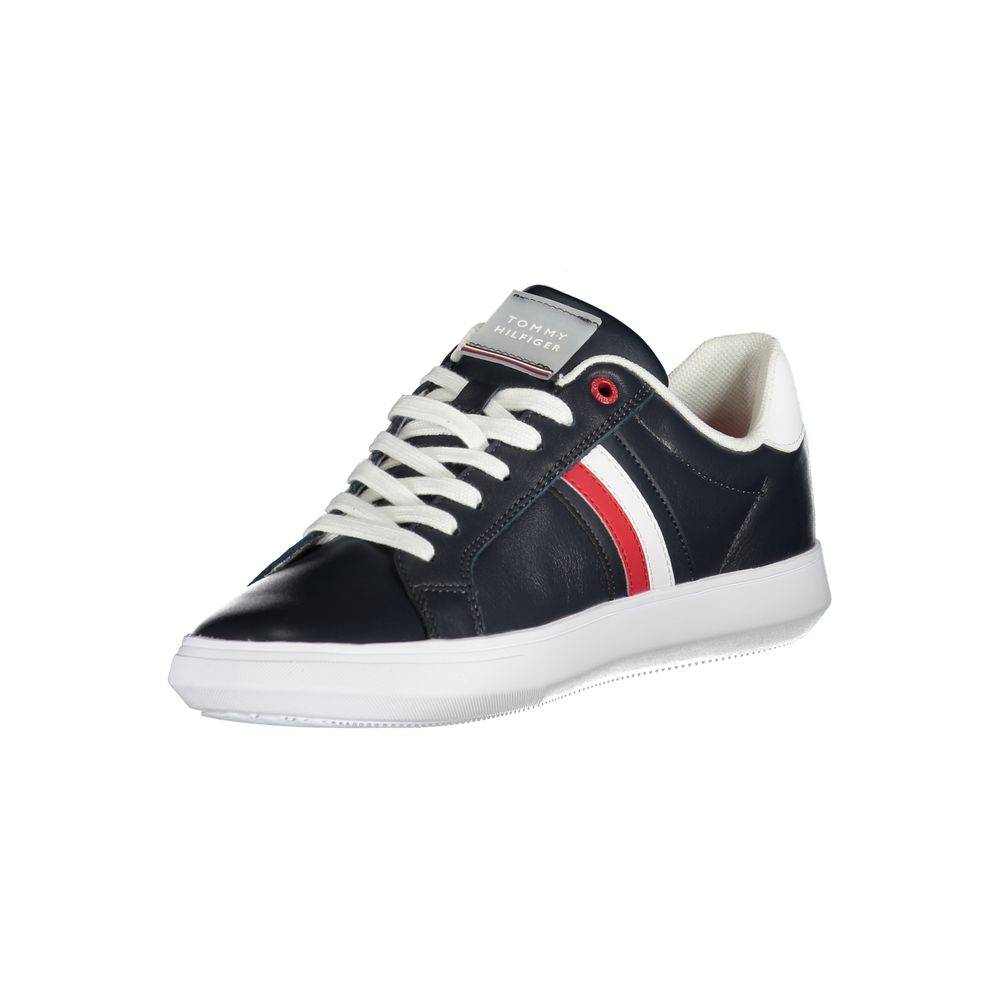 Sneakers by Tommy Hilfiger for men in polyester polyethylene leather blue presents a sumptuous silhouette as Men's Fashion Polyester Polyethylene Leather Sneakers, expertly defined by a sumptuous fashion style for a sumptuous, high-fashion look.