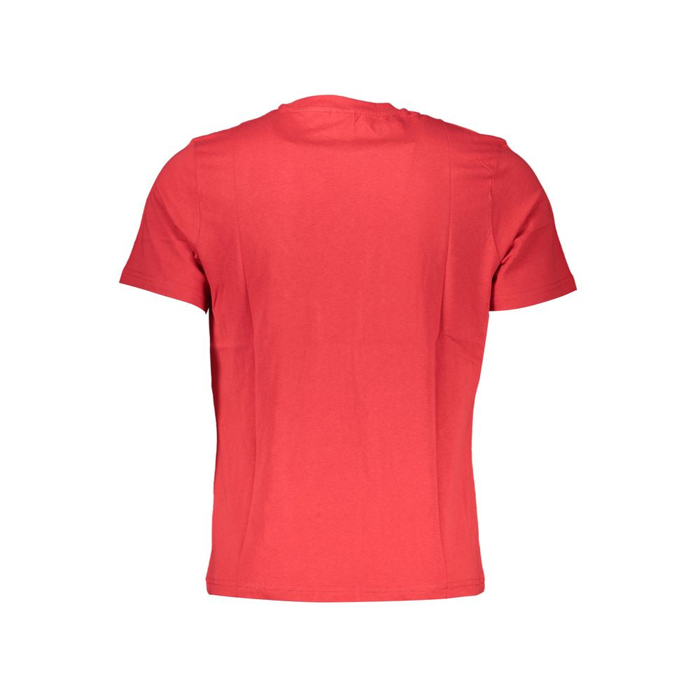 T-Shirt by North Sails for men in cotton red & print features an edgy silhouette, meticulously detailed with a sophisticated and for a truly edgy finish.