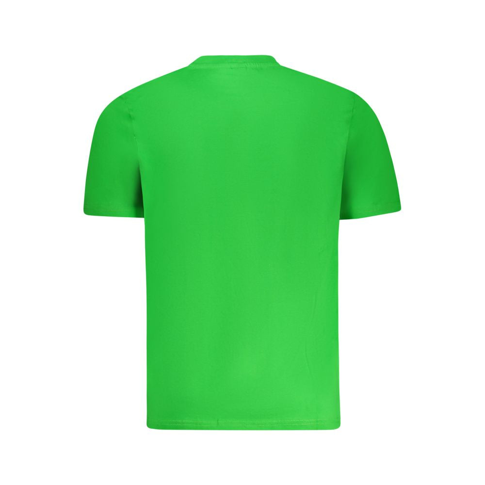 T-Shirt by North Sails for men in cotton green & print showcases a unassuming silhouette, artfully detailed with a refined and unassuming for a sophisticated, contemporary look.