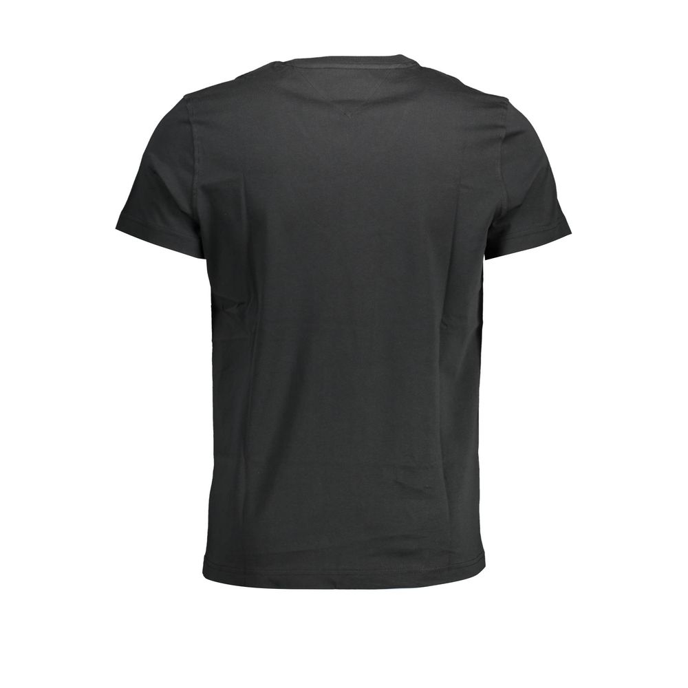 T-Shirt by Tommy Hilfiger for men in organic cotton black showcases a chic silhouette, artfully detailed with a chic and for a chic finish.