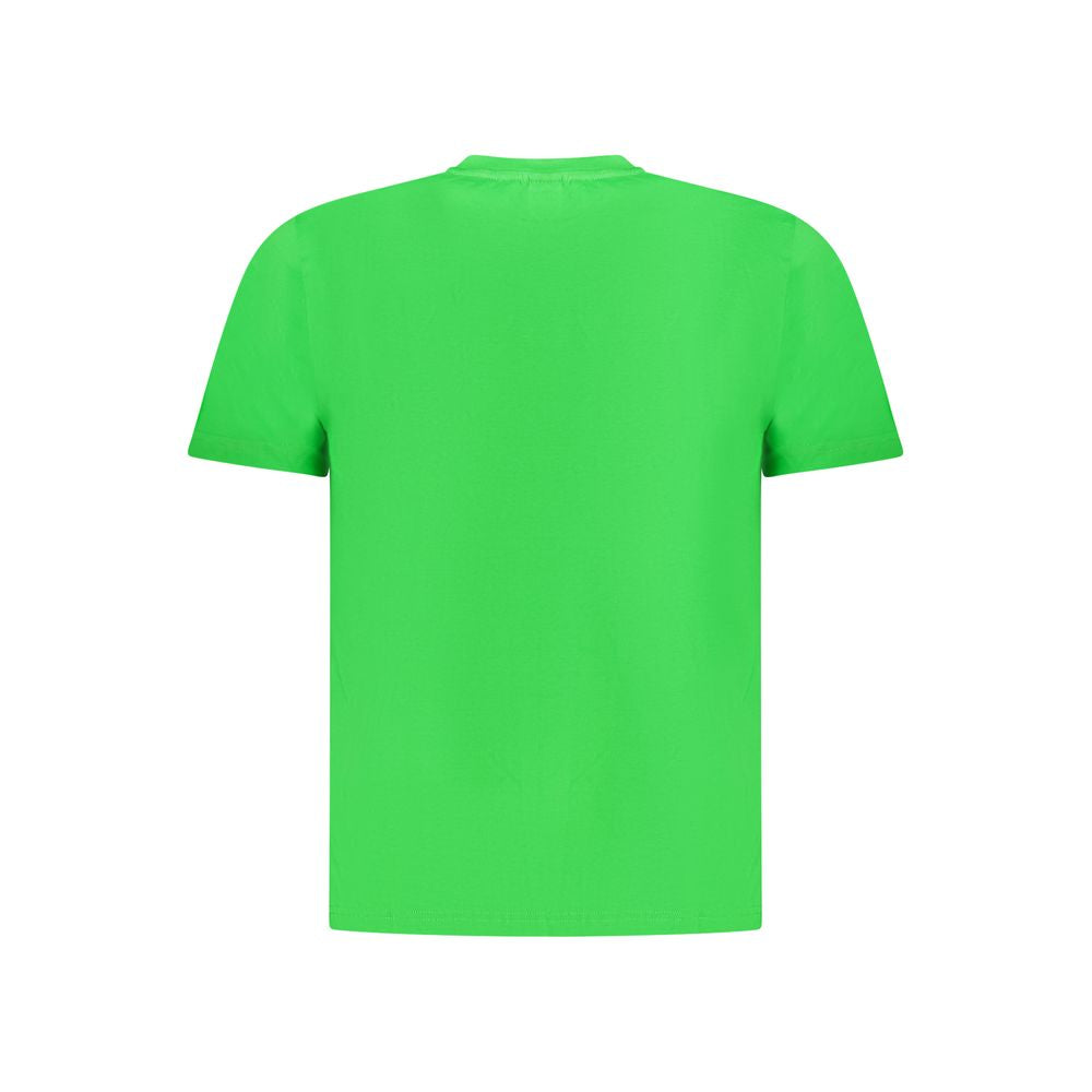 T-Shirt by North Sails for men in cotton green showcases a fashionable silhouette, elegantly detailed with a fashionable and crew neckline for a sophisticated, high-fashion look.