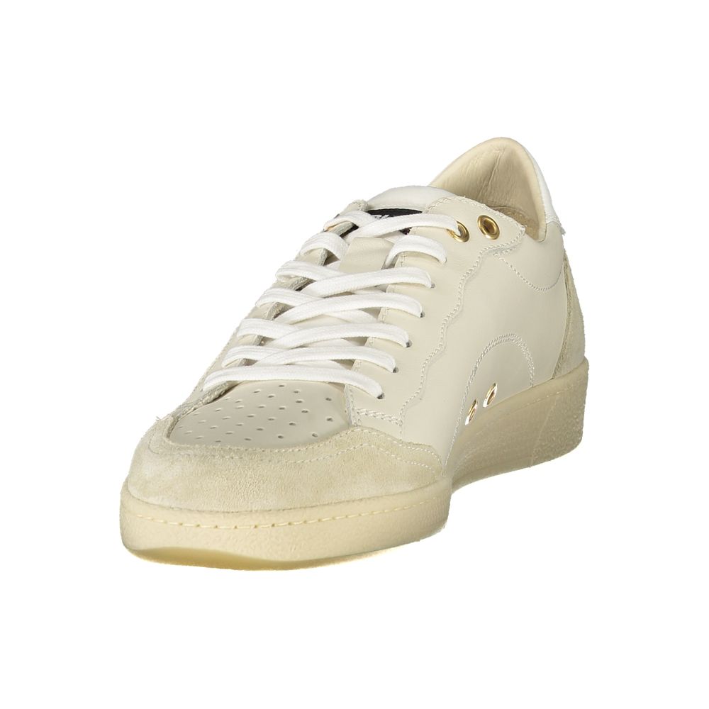 Sneakers by Blauer for men in polyester polyethylene leather white presents a sumptuous silhouette from the Men's Low-Top Polyester Polyethylene Leather Sneakers collection, showcasing a sumptuous low-top style for an elevated aesthetic.