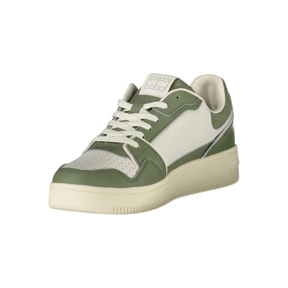 Sneakers by Tommy Hilfiger for men in polyester polyurethane leather green & white features an sumptuous silhouette, showcasing the premium Men's Fashion Polyester Polyurethane Leather Sneakers in a sumptuous fashion style that offers a sumptuous finish for refined style.