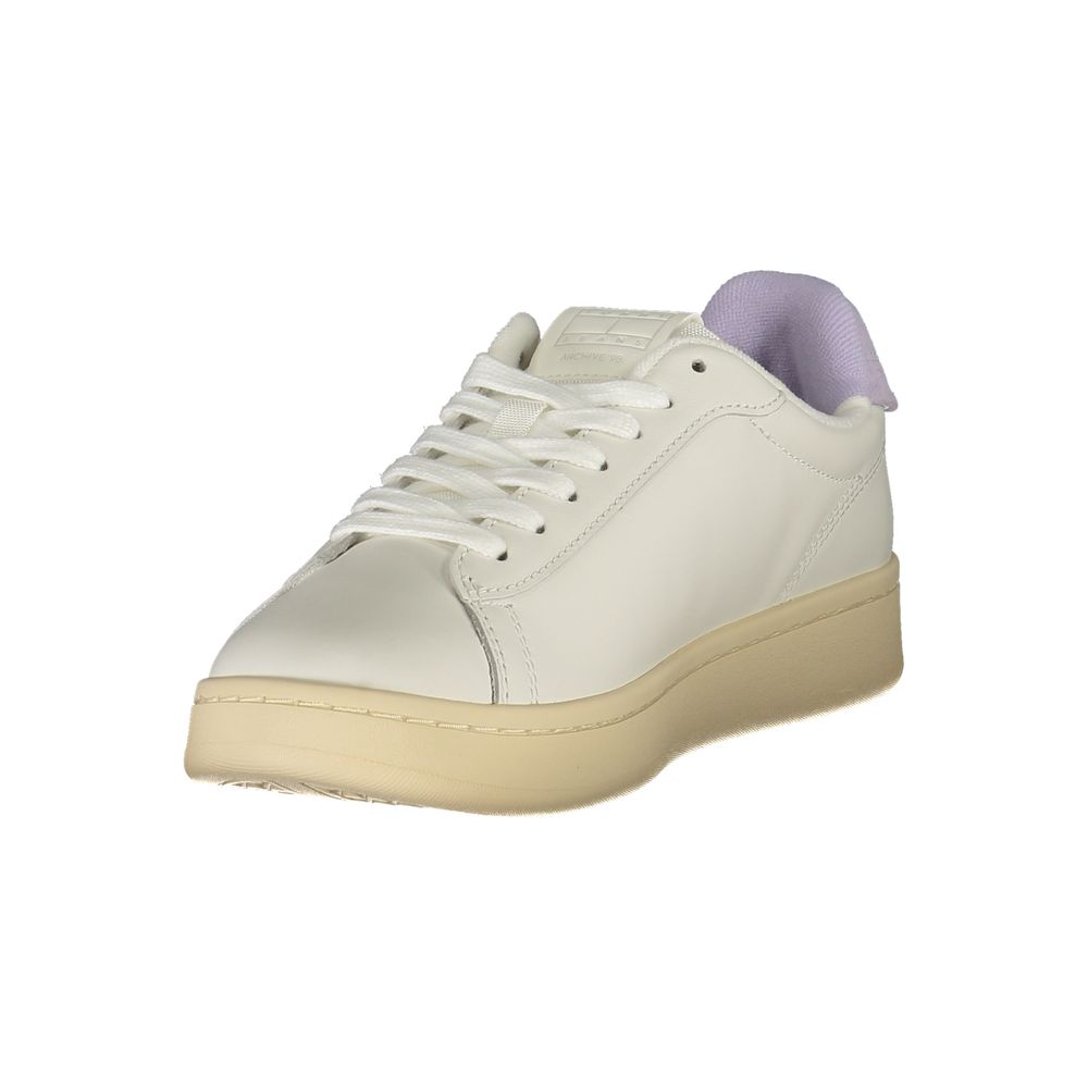 Sneakers by Tommy Hilfiger for women in polyester polyurethane nappa leather white & signature features an sumptuous silhouette, showcasing the premium Ecru Women's Tennis Polyester Polyurethane Nappa Leather Sneakers in a sumptuous tennis style that offers a sumptuous finish for refined style.