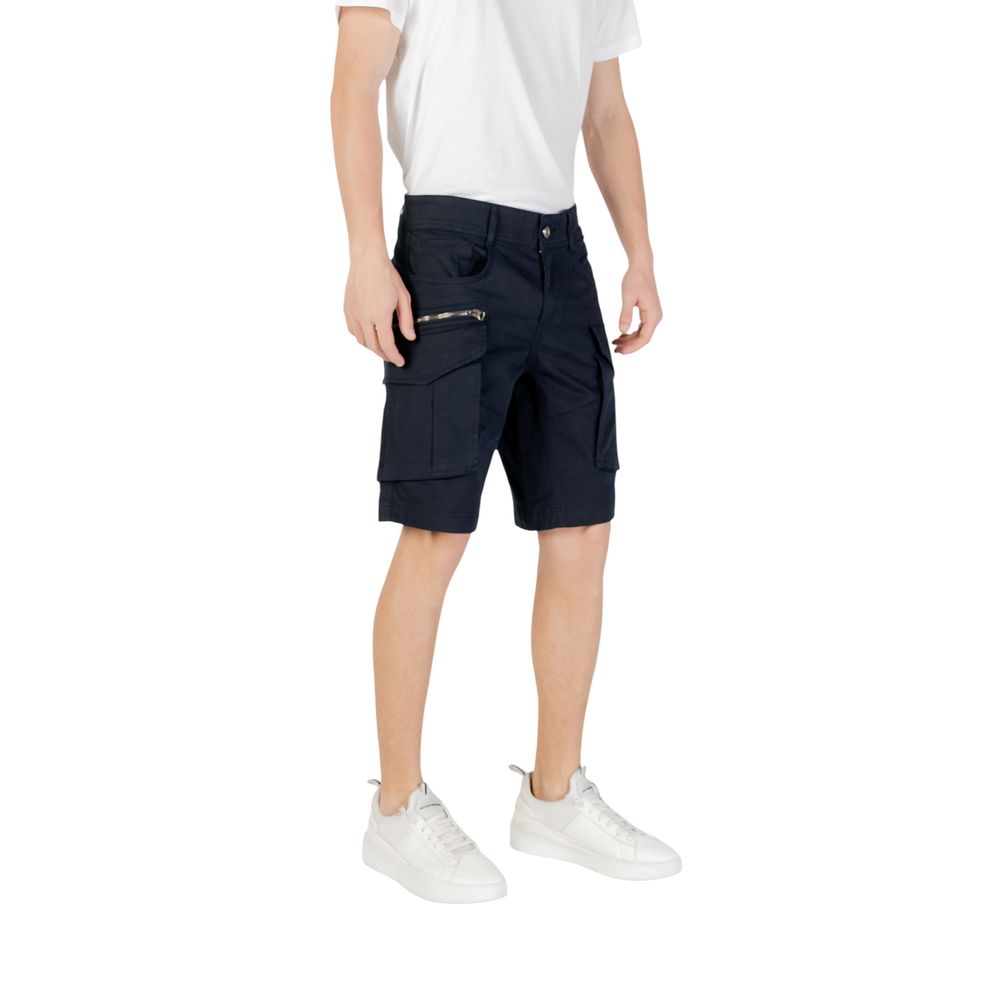 Bermuda Shorts by Replay for men in stretch cotton blue features an nuanced silhouette, showcasing a nuanced with a short cut and for a sophisticated, premium finish.
