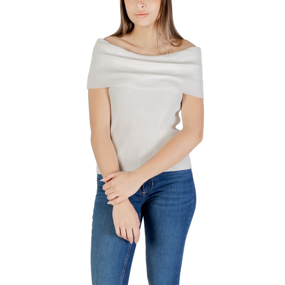 Only Women's Short-Sleeve Cotton Polyester T-Shirt - White