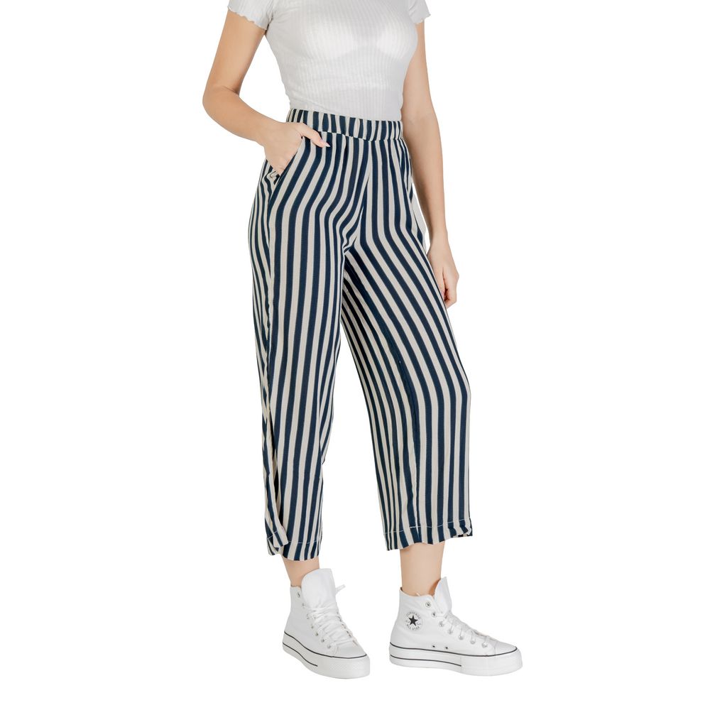 ICHI Women's Cropped Lightweight Viscose Trousers - Blue