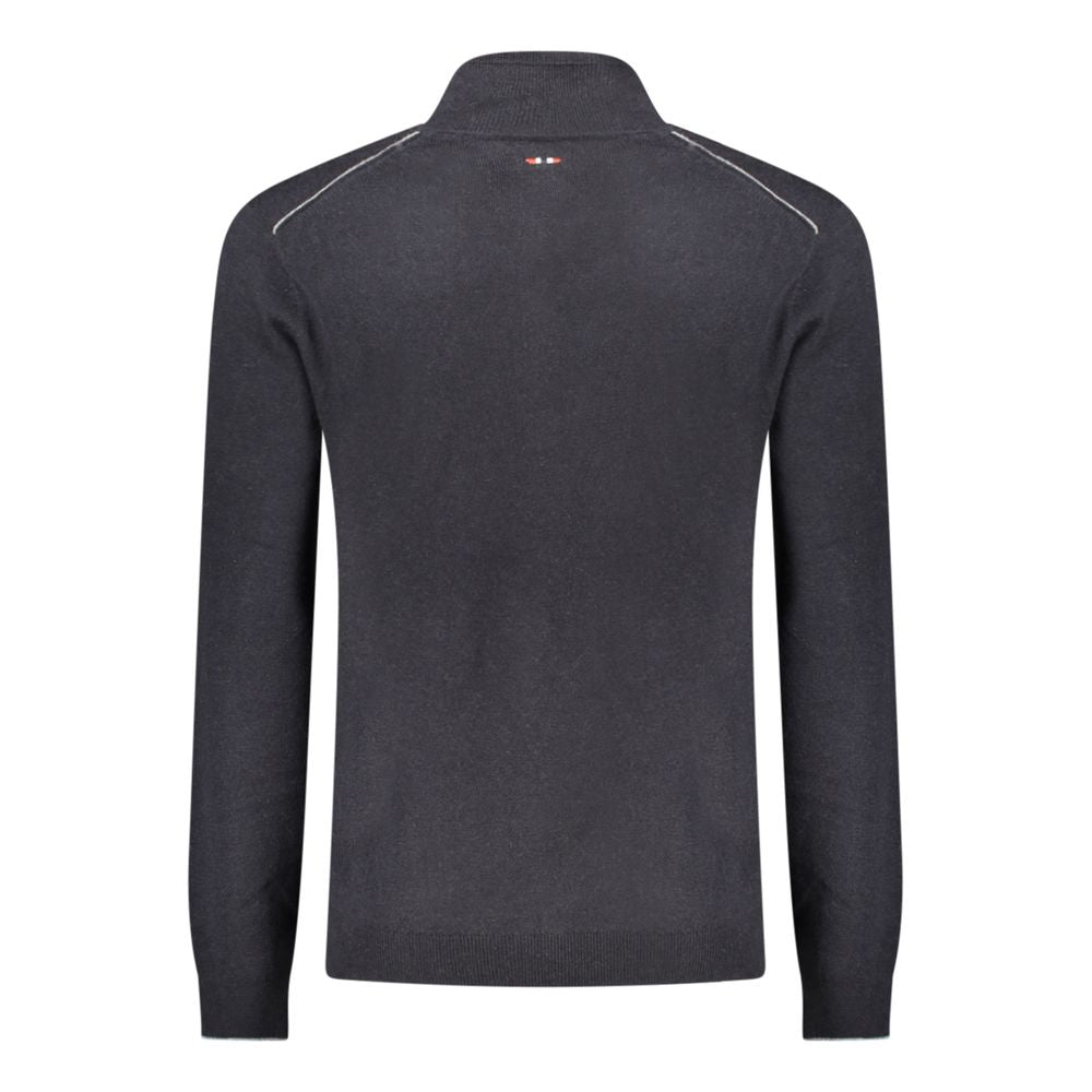 Sweatshirt by Napapijri for men in wool black & signature features an magnificent silhouette, showcasing a sophisticated and detail for a truly magnificent finish.