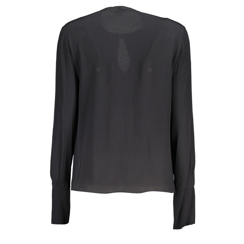 Shirt by Patrizia Pepe for women in viscose black presents a discerning silhouette, showcasing a sophisticated and for a truly discerning finish.